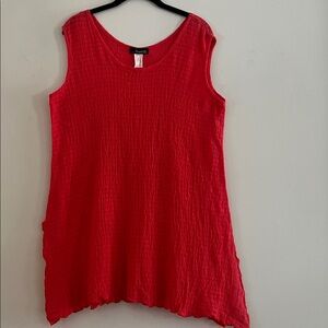 Moonlight Coral Sleeveless Textured Top Size M